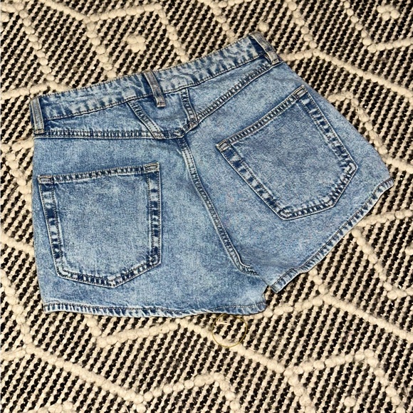 H&M Divided High Waist Denim Shorts - Picture 3 of 6